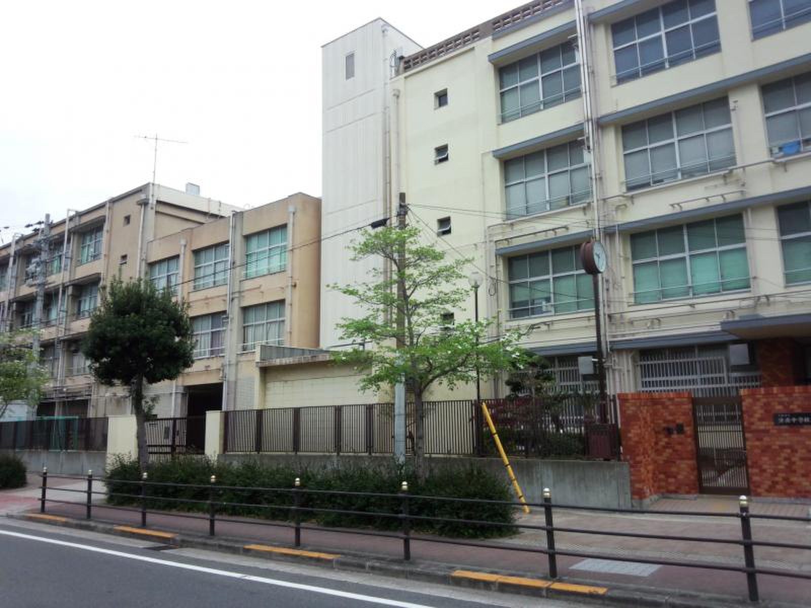 大阪 市立 港南 中学校