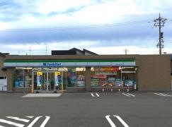 ファミリーマート　白山インター店