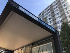 「芸術劇場・ＮＨＫ前」バス停留所
