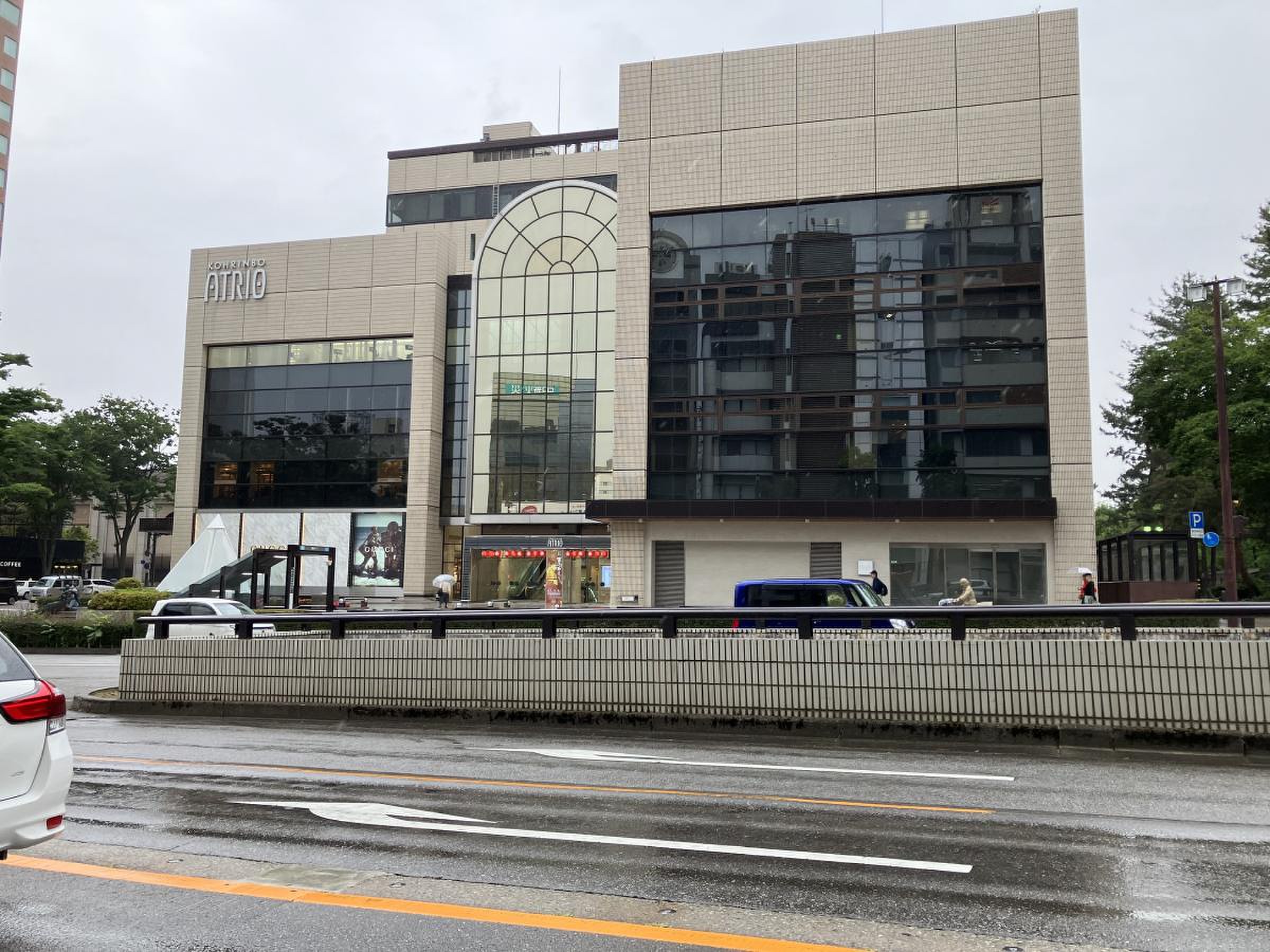 大和 香林坊 店