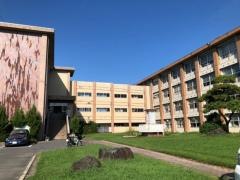 向山小学校