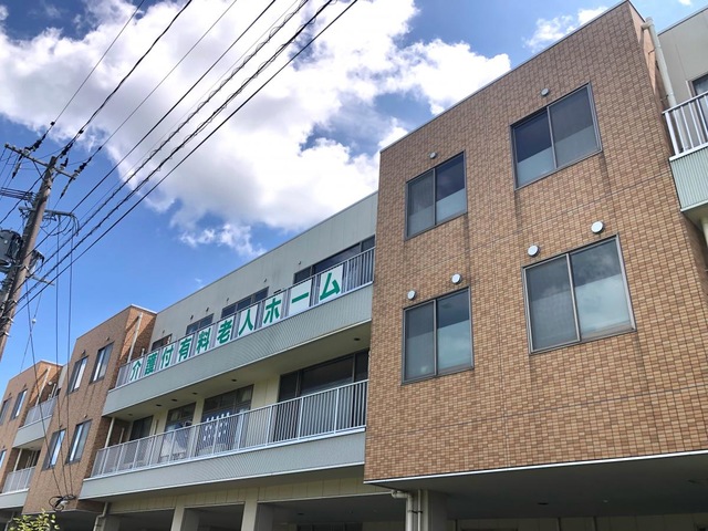 ライフステイからつ 施設外観
