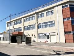 本通小学校