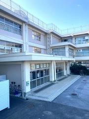 大津小学校