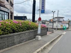 「本沢三丁目」バス停留所