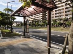 「ベイモール」バス停留所