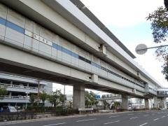 中ふ頭駅