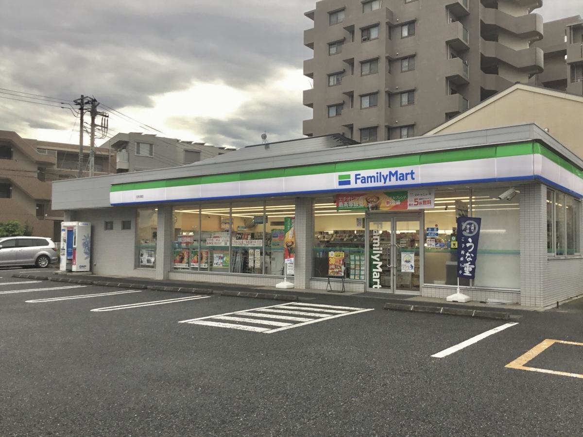 綺麗な店舗外観