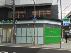 ファミリーマート　西本町店
