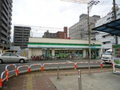 ファミリーマート　福山駅北口店