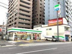 ファミリーマート　上本町店