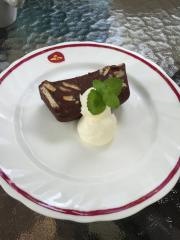 軽井沢の芽衣
