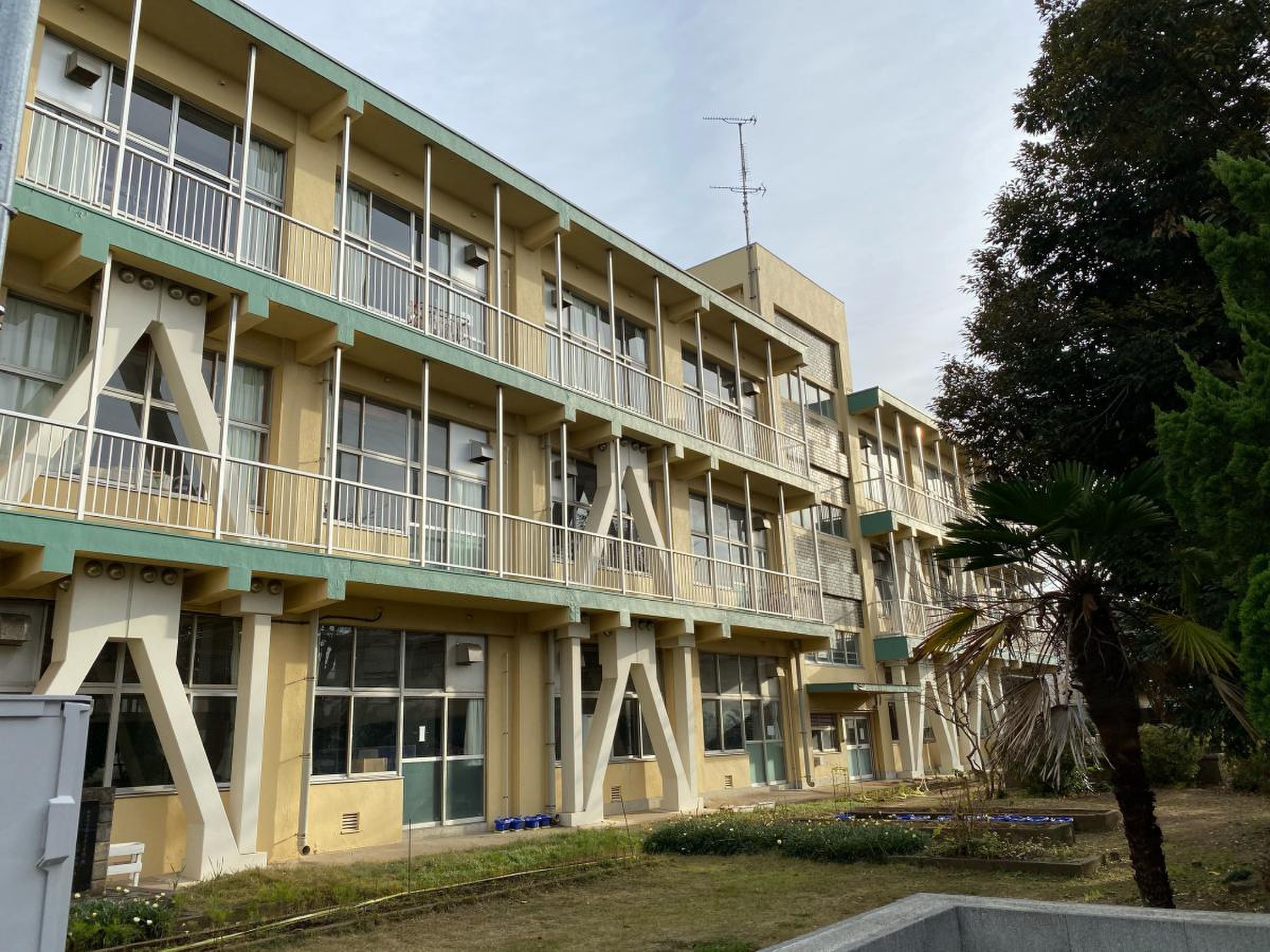 幕張 東 小学校