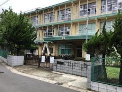 幕張東小学校
