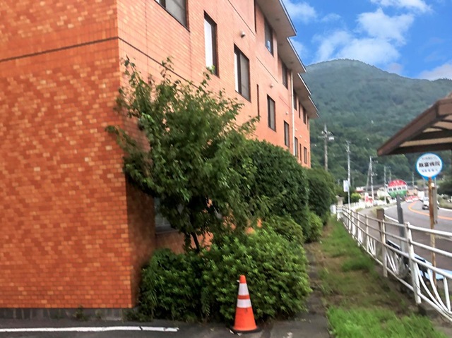 峡南ケアホームいいとみ 施設外観