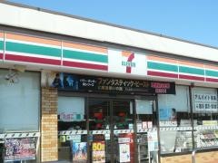 セブンイレブン　山梨北店