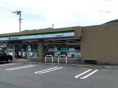 ファミリーマート　宇和島吉田魚棚店