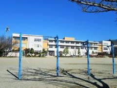 東雲小学校