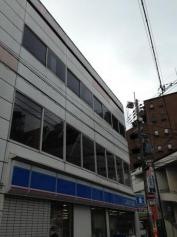 ローソン　阪急塚口駅前店