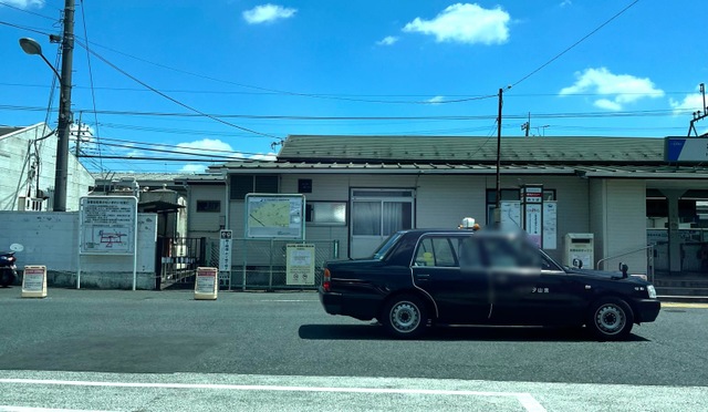 初石駅