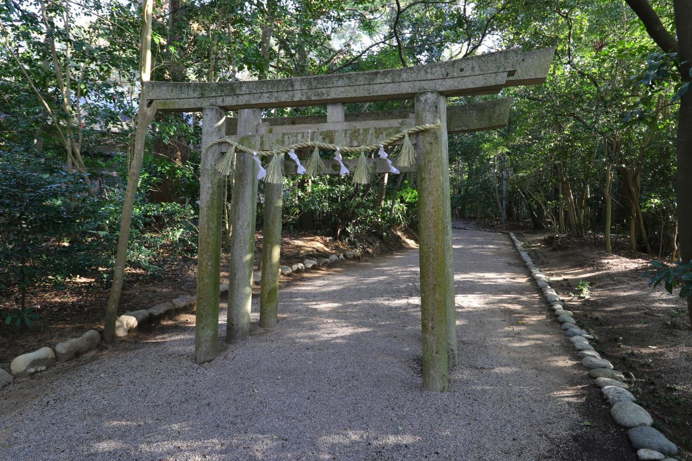 鳥居