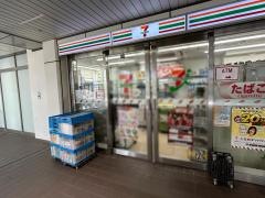 セブンイレブン　ゆりかもめ豊洲駅店
