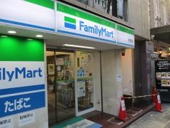 ファミリーマート　戎橋店