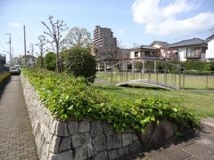 佐古駅東緑地