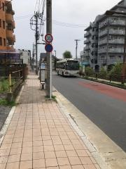 「登記所」バス停留所