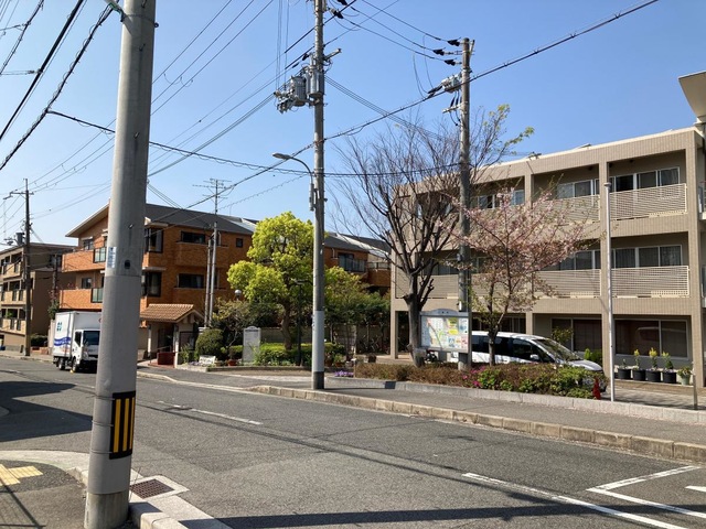 光明苑