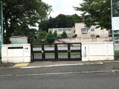 三輪小学校