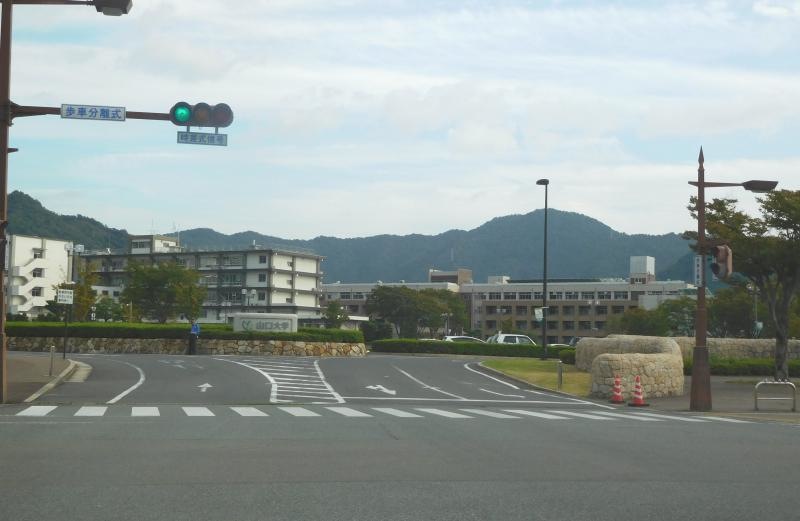 校門