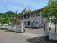 平石小学校