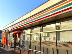 セブンイレブン　晃華学園前店