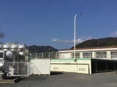 服織小学校