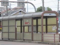 「白壁」バス停留所