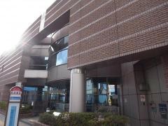 世田谷区立砧図書館