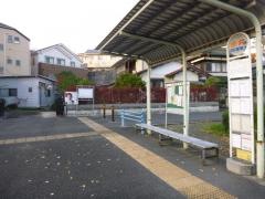 「金井」バス停留所