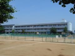 蓮田市立蓮田中学校