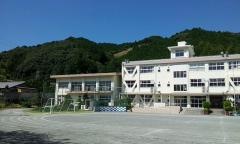 川添小学校