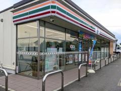 セブンイレブン　湖東横溝店