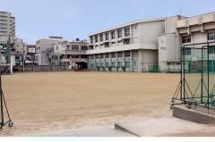 大阪市立高津中学校