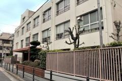 大阪市立高津中学校