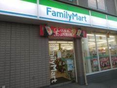 ファミリーマート　豊津駅前店