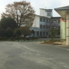 雷山小学校