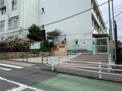霞ケ丘小学校