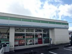 ファミリーマート　八鹿高柳店