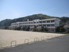 由岐小学校