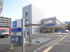 福岡日産東比恵店