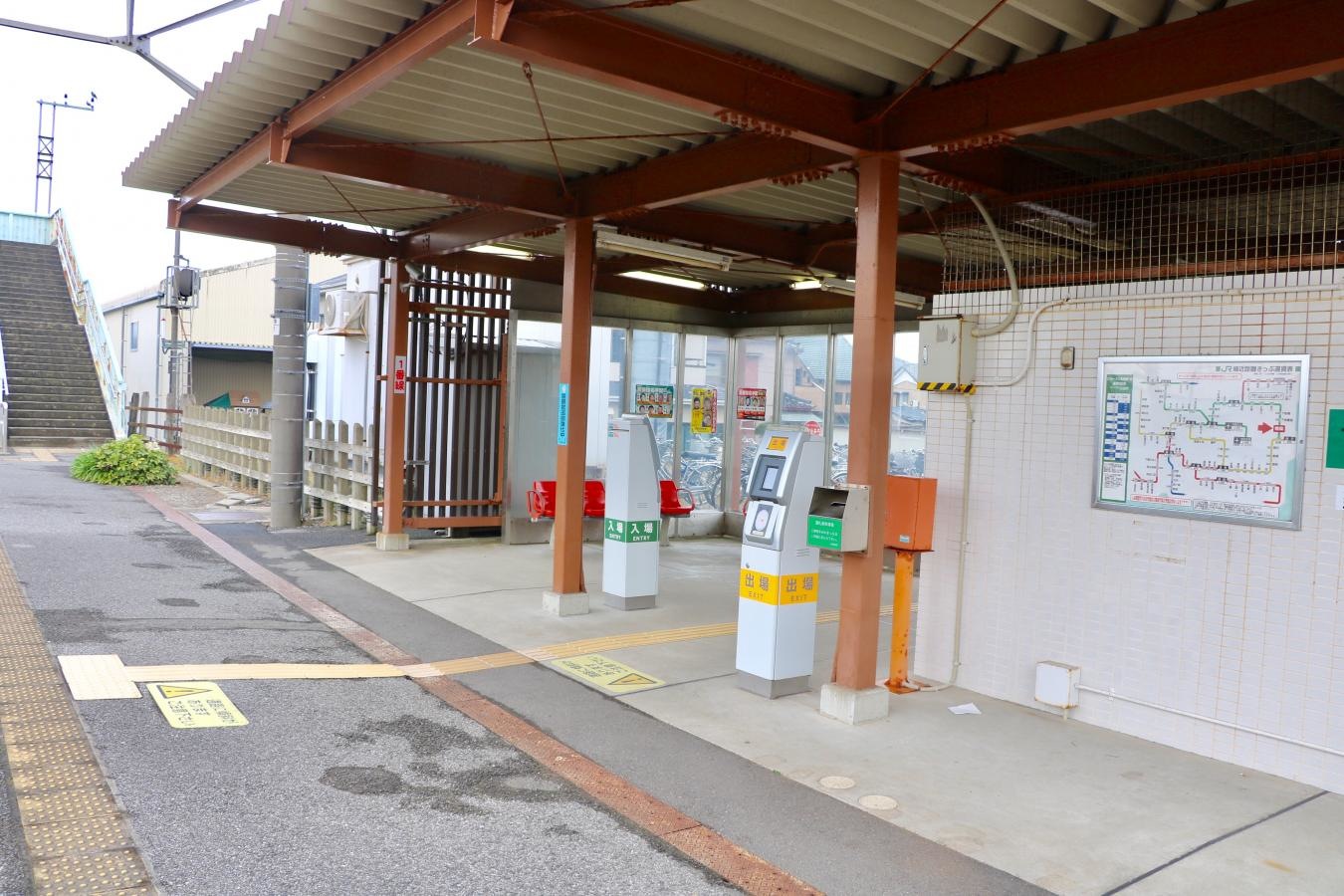 駅構内